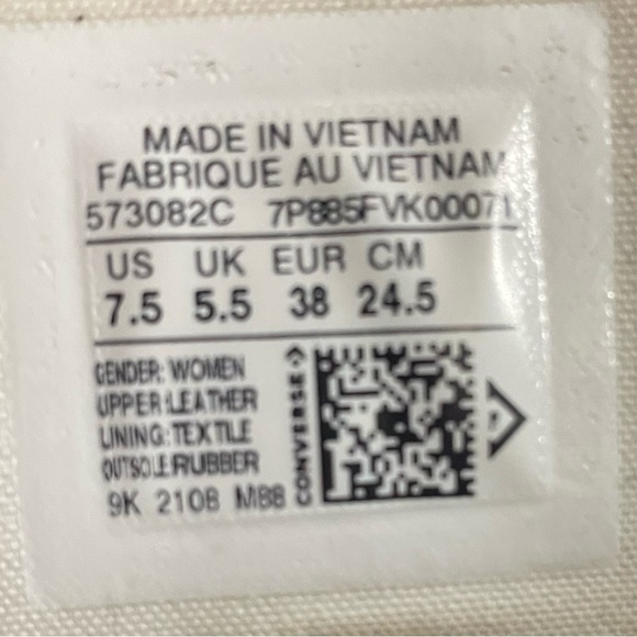 Converse women’s snake skin look - Picture 7 of 8